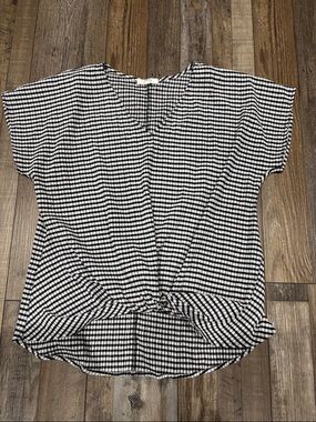 Black & White Gingham Tie-Front V-Neck Blouse